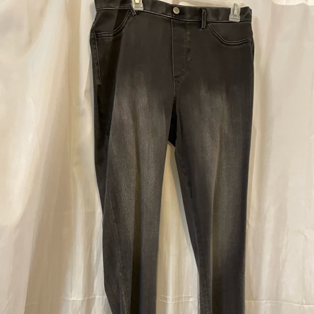 Grey jeggings